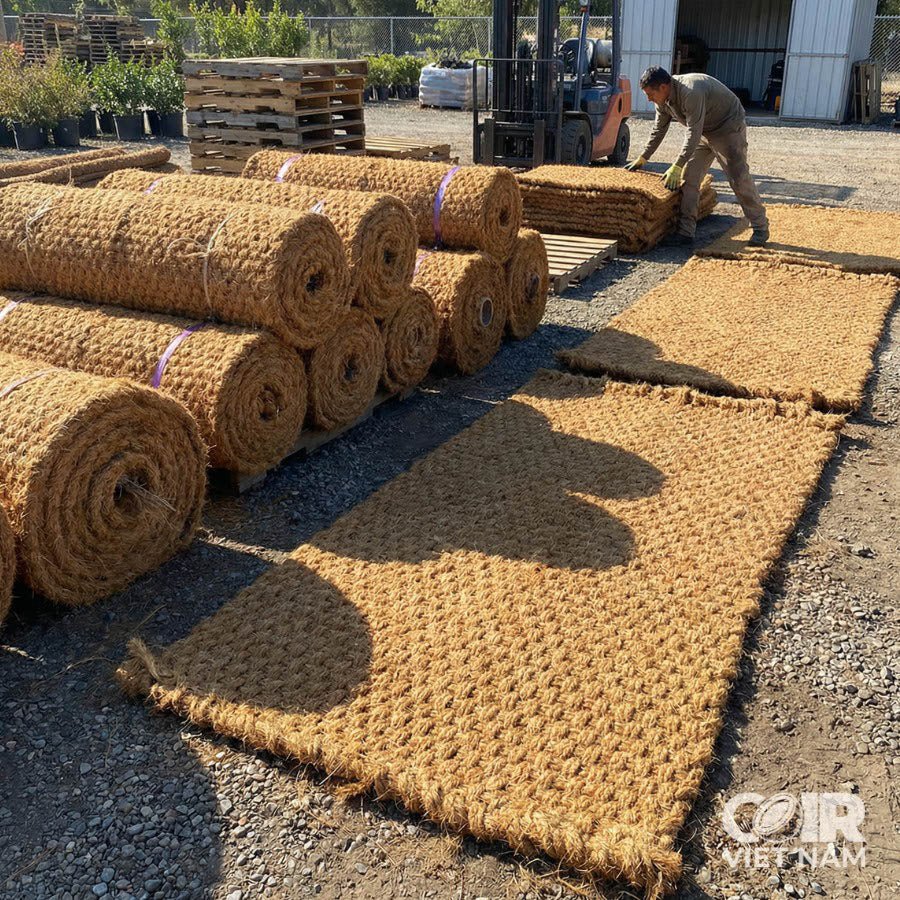 100% Natural Coconut Coir Matting for Outdoor Garden Paths -  - Coir VietNam