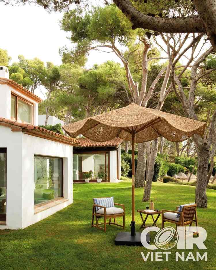 Outdoor Coconut umbrella | 100% Natural Coconut Fiber parasol -  - Coir VietNam